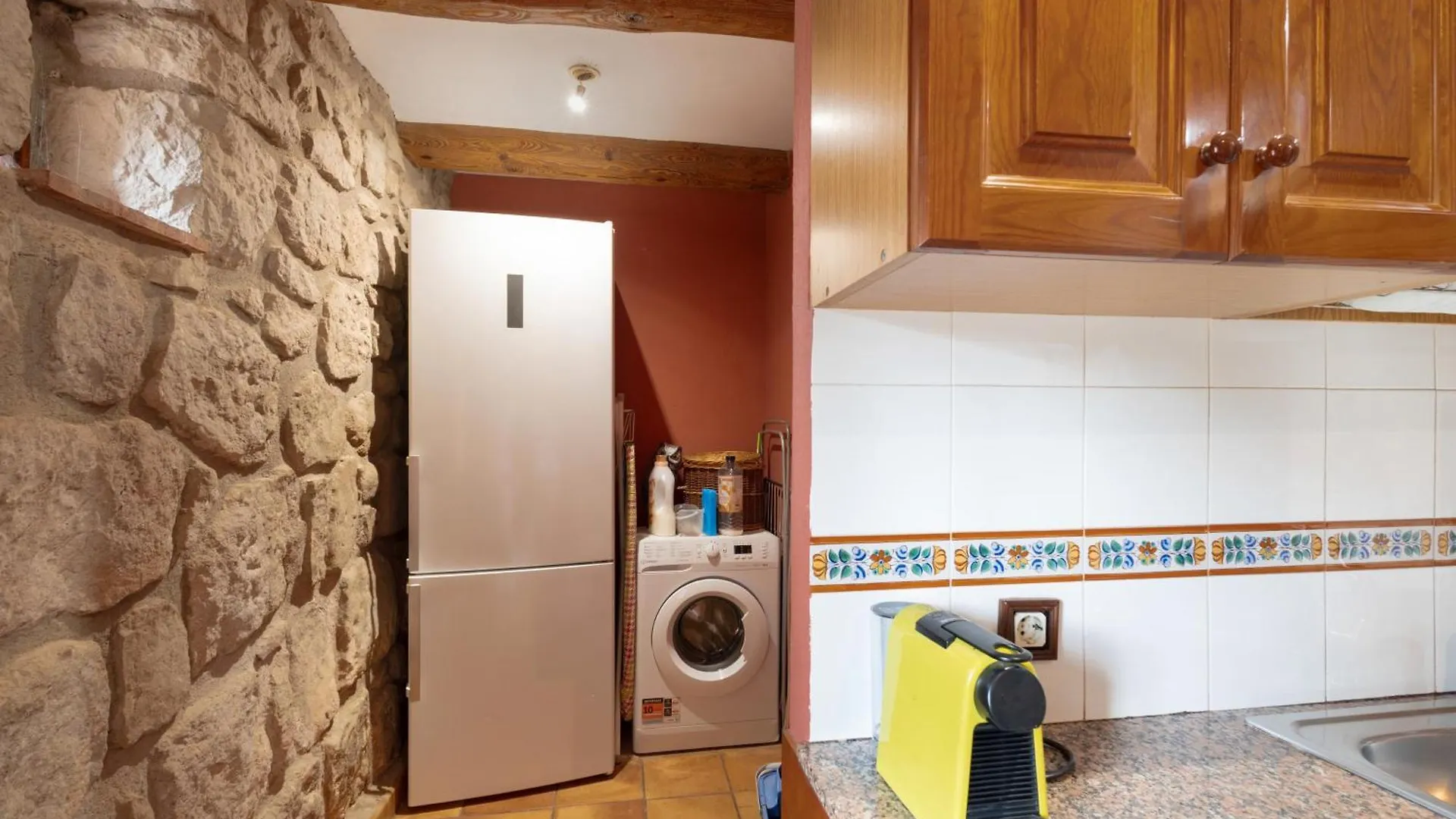 El Sagnari Guest House Sagas 0*,